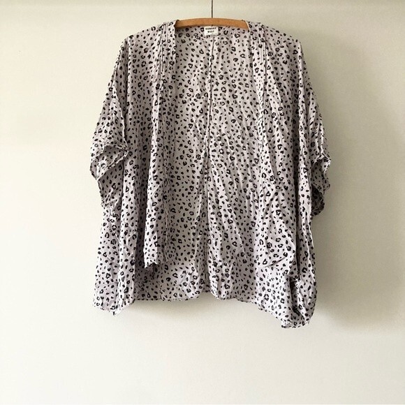 Aritzia‎ Sunday Best Purple Leopard Print Open Drape Dolman Cardigan XXS/XS - Picture 1 of 5